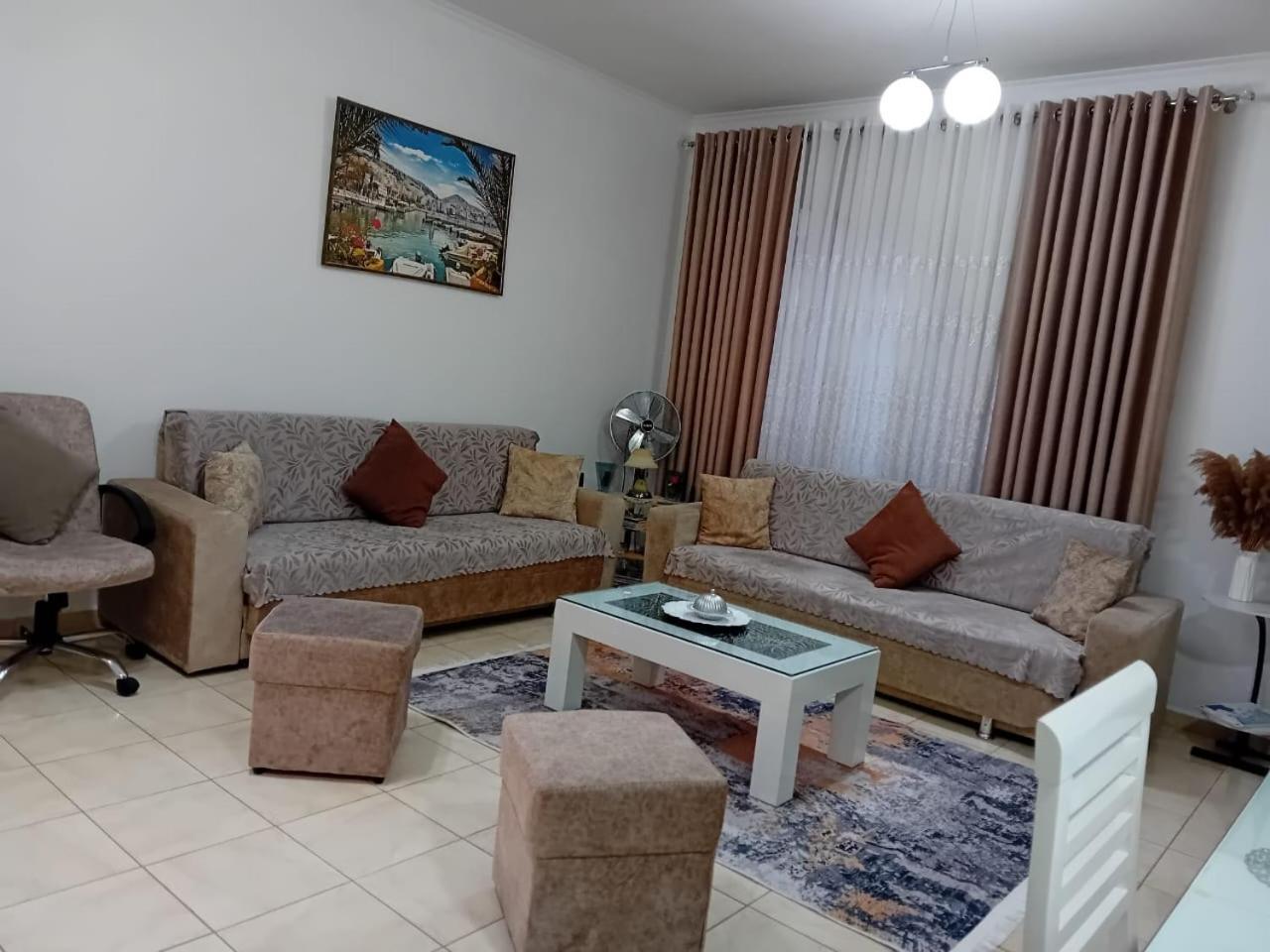 Enel Apartment City Center Sarandë Esterno foto